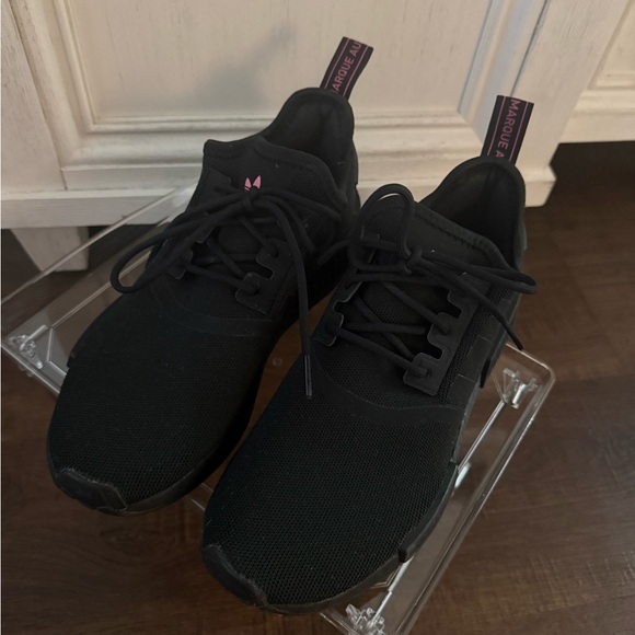 Adidas RMD R1 Core Black/Solar Pink Size 8 - Picture 6 of 8